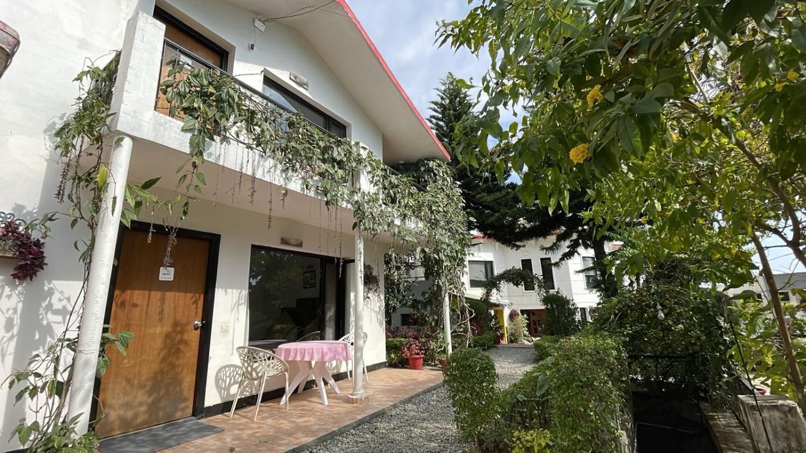 Hotel 8Fold-Pinecrest By Larisa, Bhīm Tāl Exterior foto