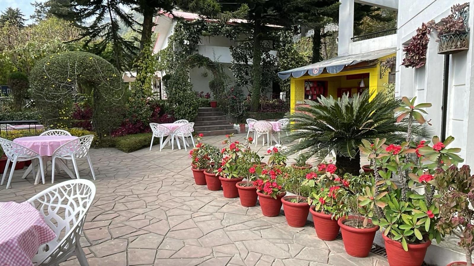 Hotel 8Fold-Pinecrest By Larisa, Bhīm Tāl Exterior foto