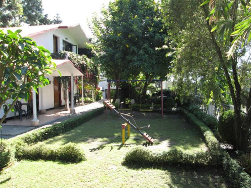 Hotel 8Fold-Pinecrest By Larisa, Bhīm Tāl Exterior foto